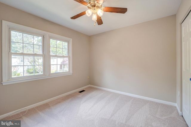5717 EDGEWATER OAK CT, Burke, VA 22015