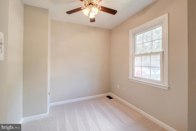5717 EDGEWATER OAK CT, Burke, VA 22015