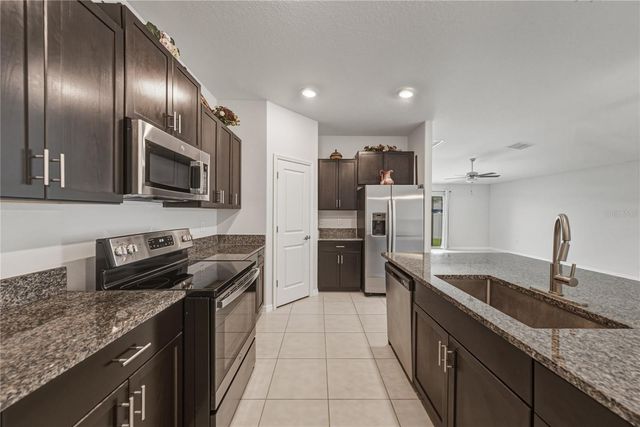 4334 TROTTERS WAY, Lakeland, FL 33801
