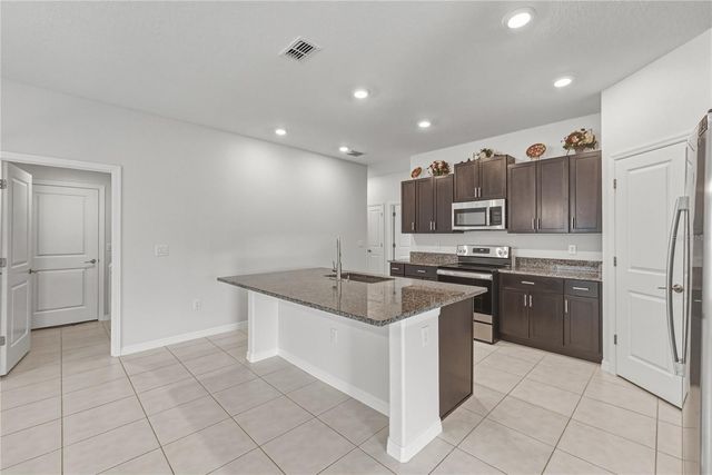 4334 TROTTERS WAY, Lakeland, FL 33801