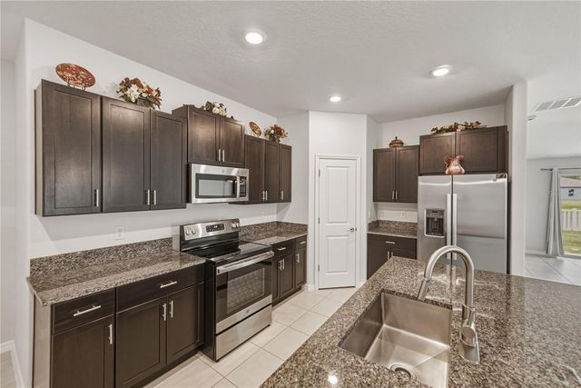 4334 TROTTERS WAY, Lakeland, FL 33801
