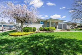 27604 Liberty Drive, Warren, MI 48092