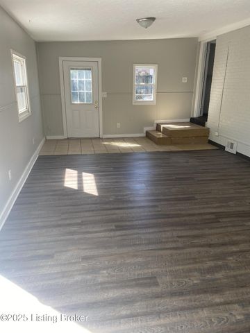 3603 Cedarwood Way, Jeffersontown, KY 40299