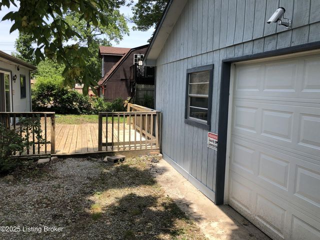 3603 Cedarwood Way, Jeffersontown, KY 40299