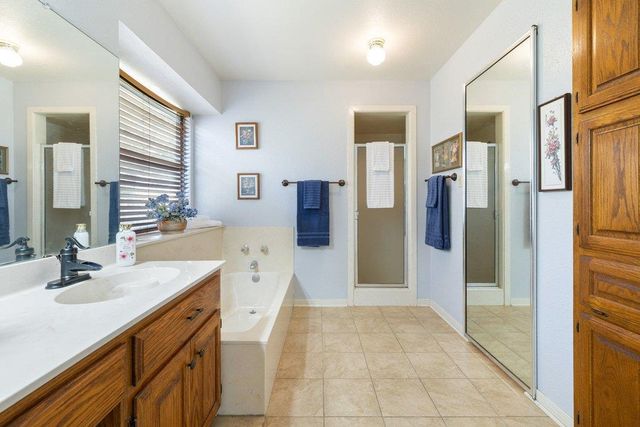 307 Cherrywood CIR, Taylor, TX 76574