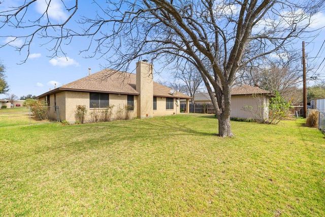 307 Cherrywood CIR, Taylor, TX 76574