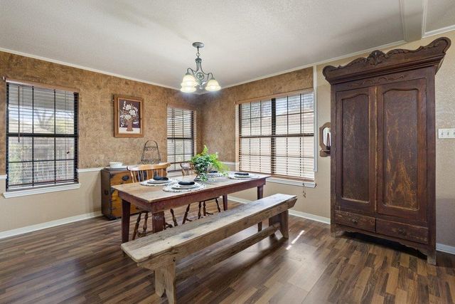 307 Cherrywood CIR, Taylor, TX 76574