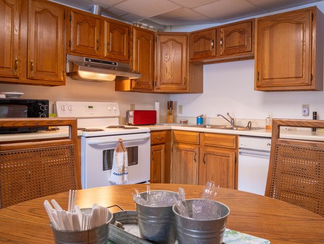 16 Hideaway Lane, Milton, NH 03851