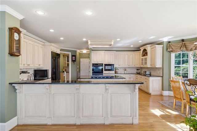 2110 Wood Cove Drive, Cumming, GA 30041