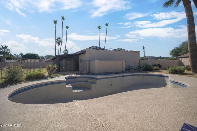 1722 W SAINT MORITZ Lane, Phoenix, AZ 85023