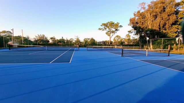 4735 E Lucerne Lakes Boulevard E 413, Lake Worth, FL 33467