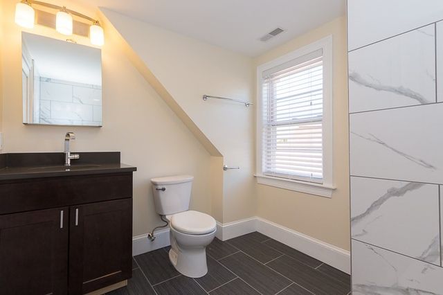 9-11 Rock Valley 2, Everett, MA 02149