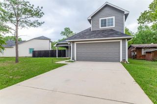 4015 Sam Houston Road, Willis, TX 77378