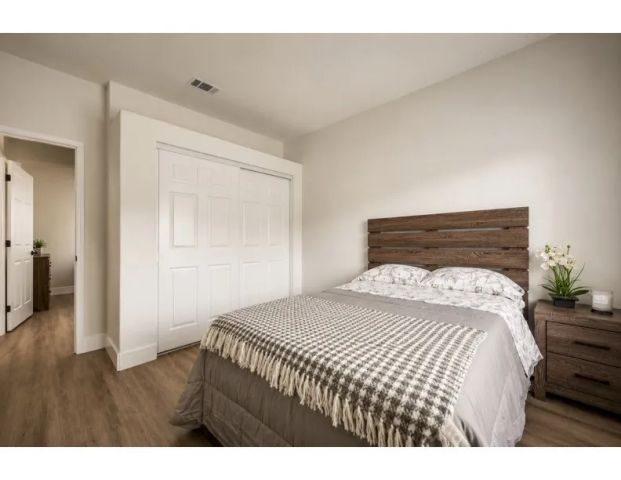 8550 Rolling Hills Drive, Corona, CA 92883
