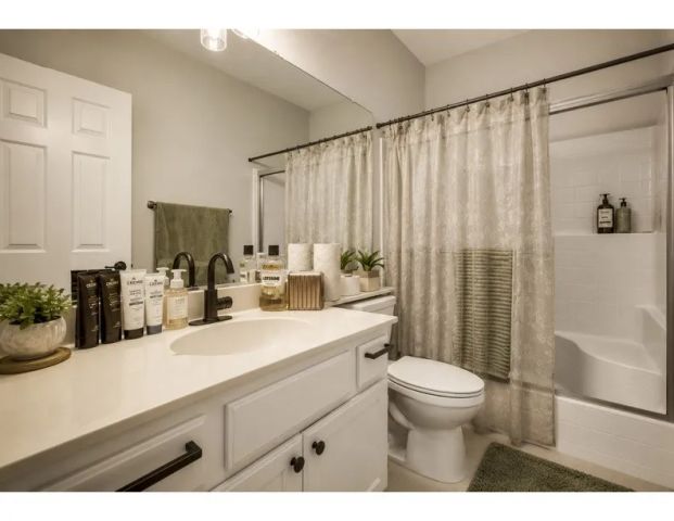 8550 Rolling Hills Drive, Corona, CA 92883