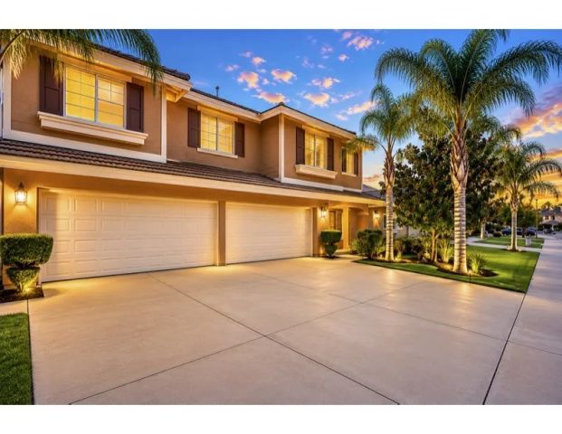 8550 Rolling Hills Drive, Corona, CA 92883