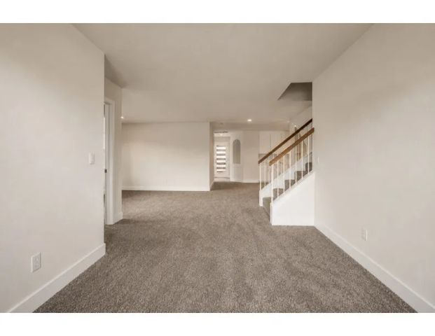 8550 Rolling Hills Drive, Corona, CA 92883
