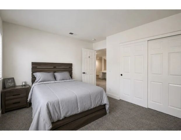 8550 Rolling Hills Drive, Corona, CA 92883