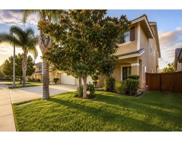 8550 Rolling Hills Drive, Corona, CA 92883