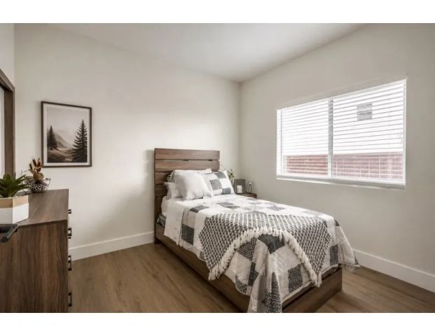8550 Rolling Hills Drive, Corona, CA 92883