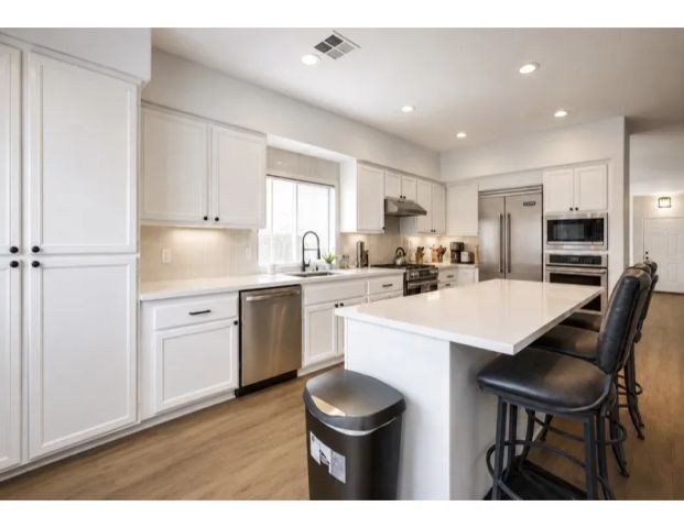 8550 Rolling Hills Drive, Corona, CA 92883
