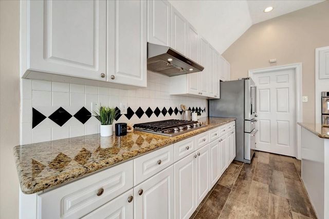 104 Las Brisas Street, Kemah, TX 77565