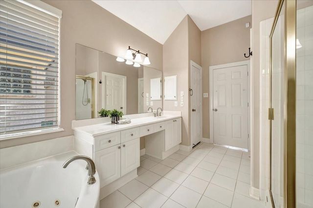 104 Las Brisas Street, Kemah, TX 77565