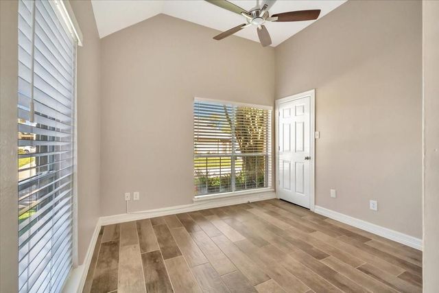 104 Las Brisas Street, Kemah, TX 77565