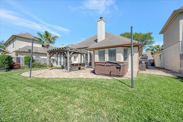 104 Las Brisas Street, Kemah, TX 77565