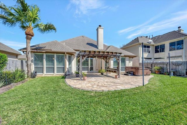 104 Las Brisas Street, Kemah, TX 77565