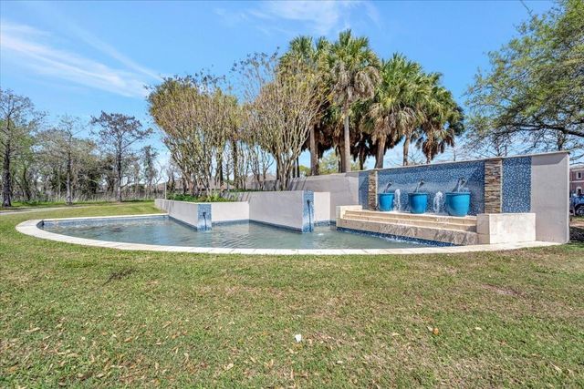 104 Las Brisas Street, Kemah, TX 77565