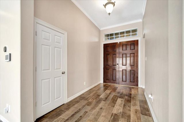 104 Las Brisas Street, Kemah, TX 77565