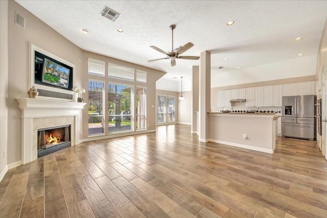 104 Las Brisas Street, Kemah, TX 77565