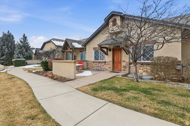 488 N LINDEN LN, Providence, UT 84332