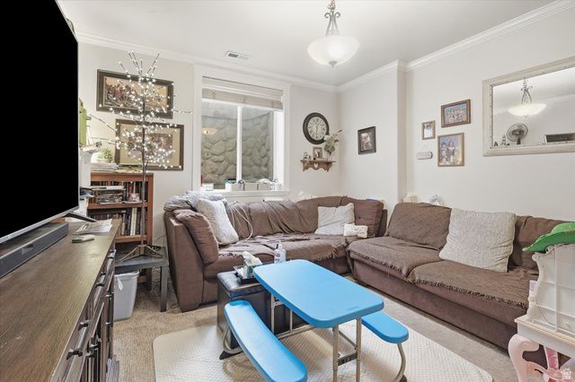 488 N LINDEN LN, Providence, UT 84332