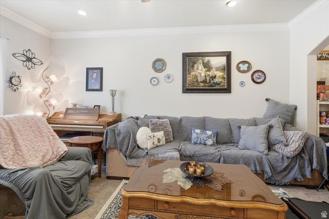 488 N LINDEN LN, Providence, UT 84332