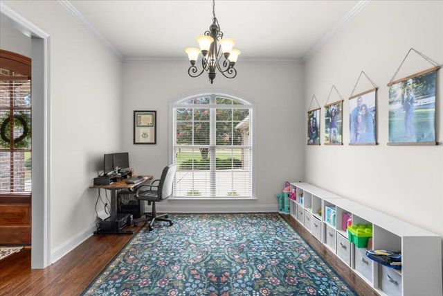 10 Woodside, Hattiesburg, MS 39402