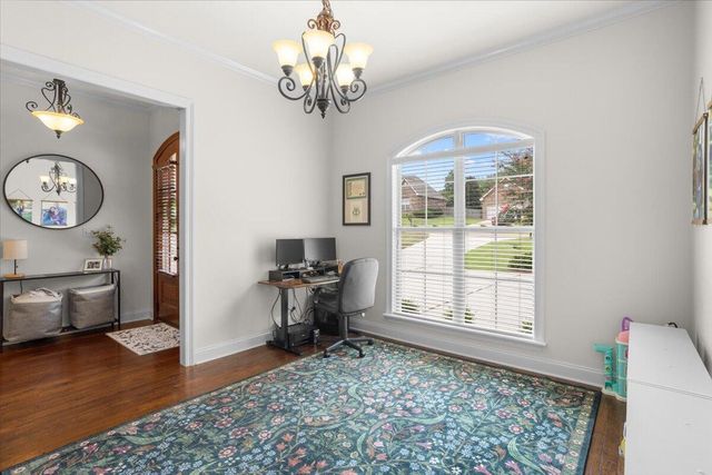 10 Woodside, Hattiesburg, MS 39402