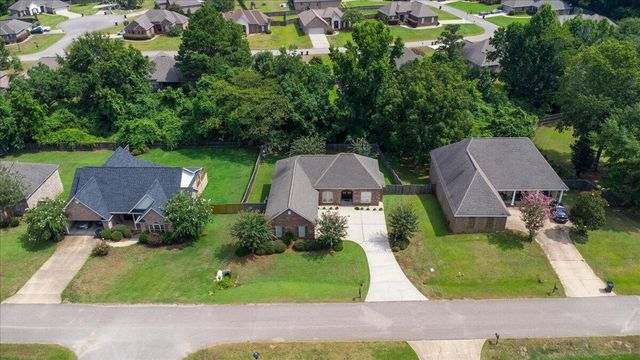 10 Woodside, Hattiesburg, MS 39402