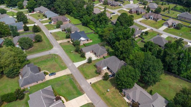 10 Woodside, Hattiesburg, MS 39402