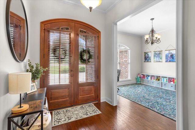 10 Woodside, Hattiesburg, MS 39402