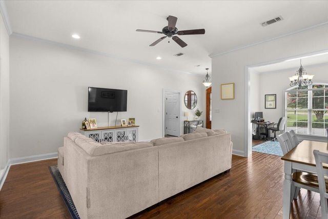 10 Woodside, Hattiesburg, MS 39402