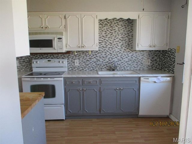 612 Springdale Drive, Belleville, IL 62223