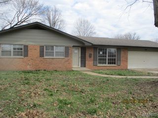 612 Springdale Drive, Belleville, IL 62223