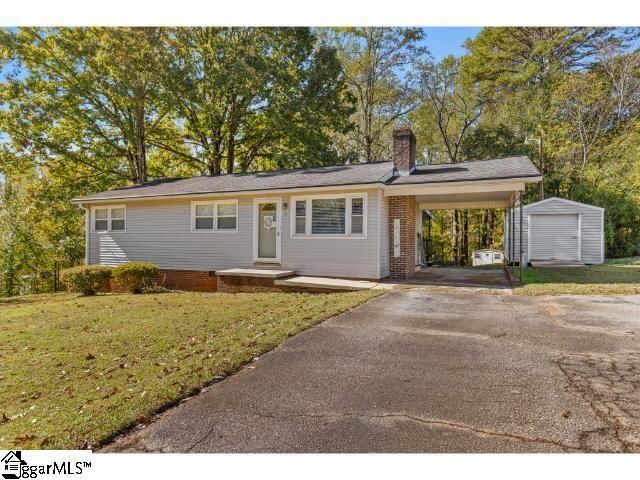 4 Dell Circle, Travelers Rest, SC 29690