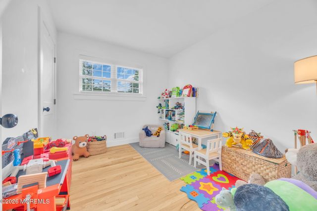 10 Coleridge Avenue, Hazlet, NJ 07730