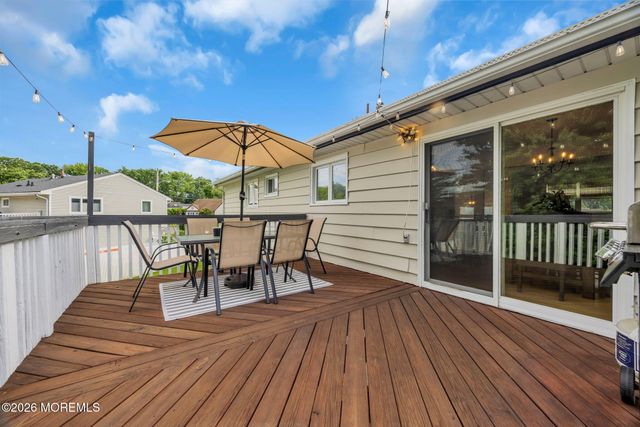 10 Coleridge Avenue, Hazlet, NJ 07730