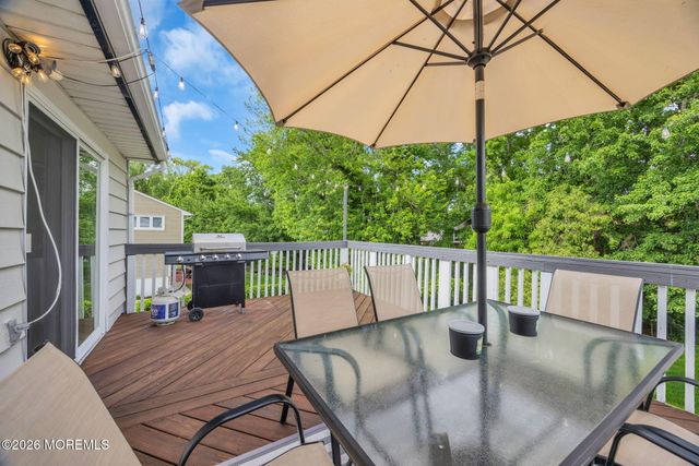 10 Coleridge Avenue, Hazlet, NJ 07730