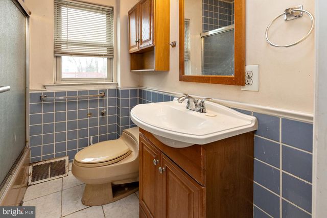 2703 UNION AVE, Pennsauken, NJ 08109