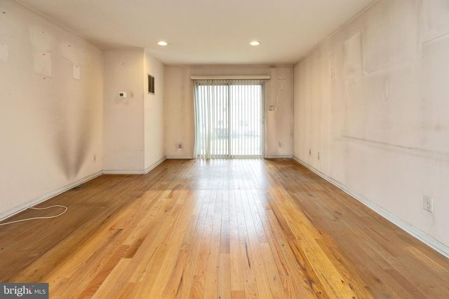 2703 UNION AVE, Pennsauken, NJ 08109